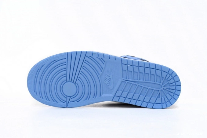 Air Toe OG High DZ5485-400 UNC Jordan 1 0812